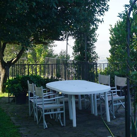 Casa Tre Pini Leilighet Serravalle Pistoiese Eksteriør bilde